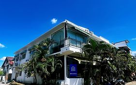 Syri Boutique Guesthouse Restaurant & Cafe